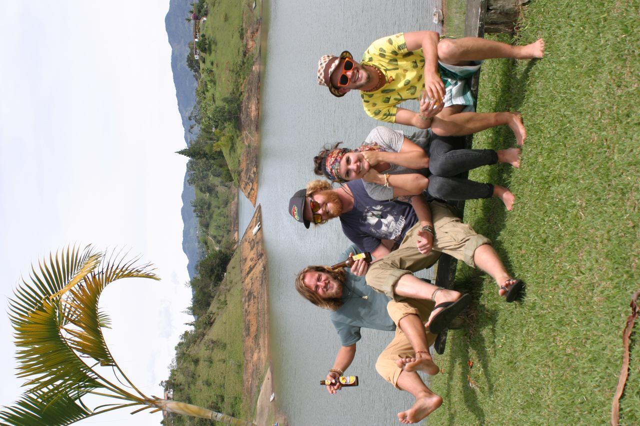 Casa Finca Tipica The Lake Hotel Guatape Bagian luar foto