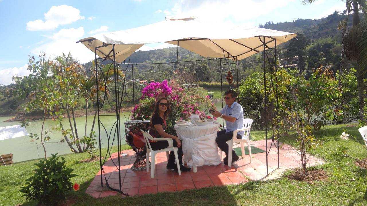 Casa Finca Tipica The Lake Hotel Guatape Bagian luar foto